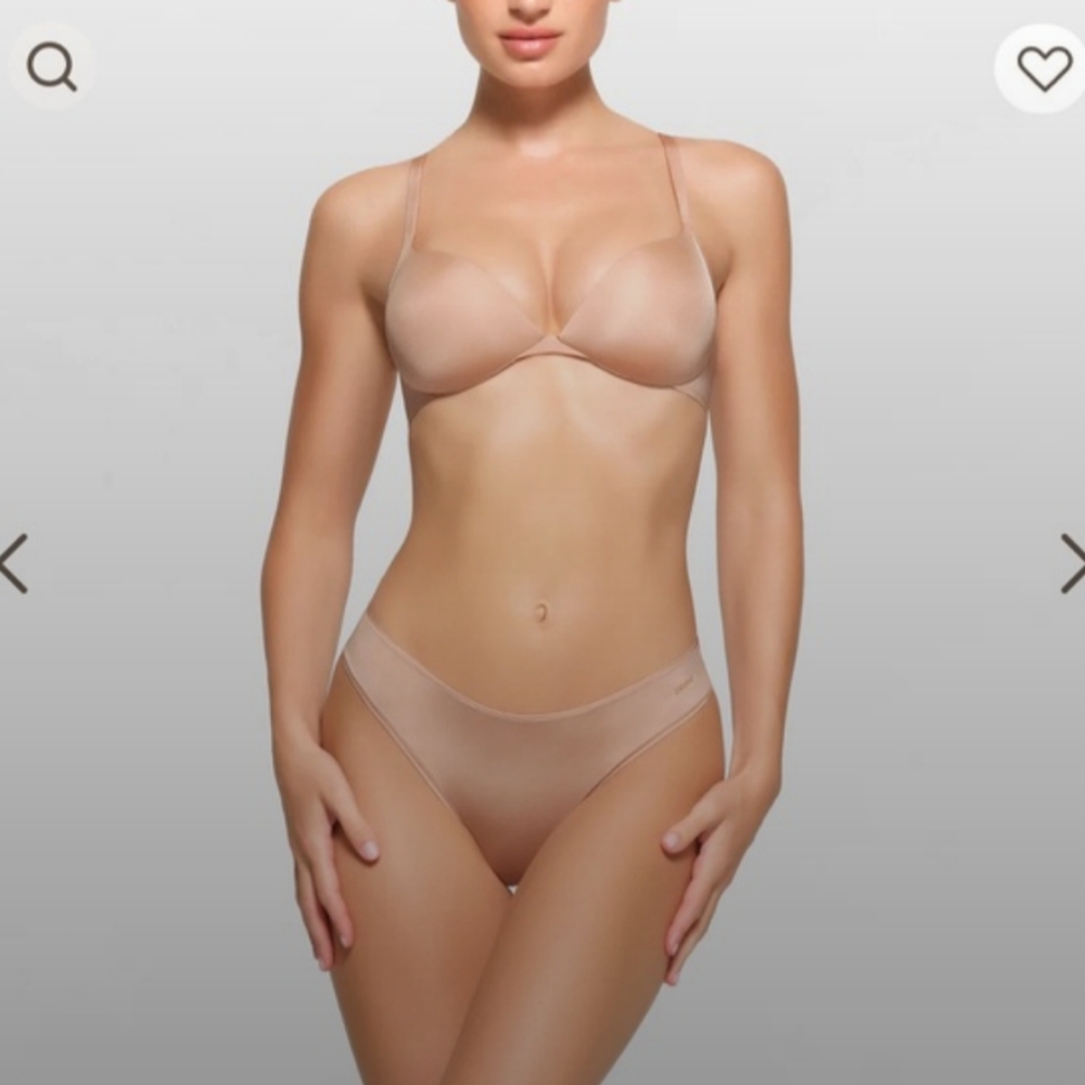 NWT Skims Ultimate Teardrop Push Up Bra